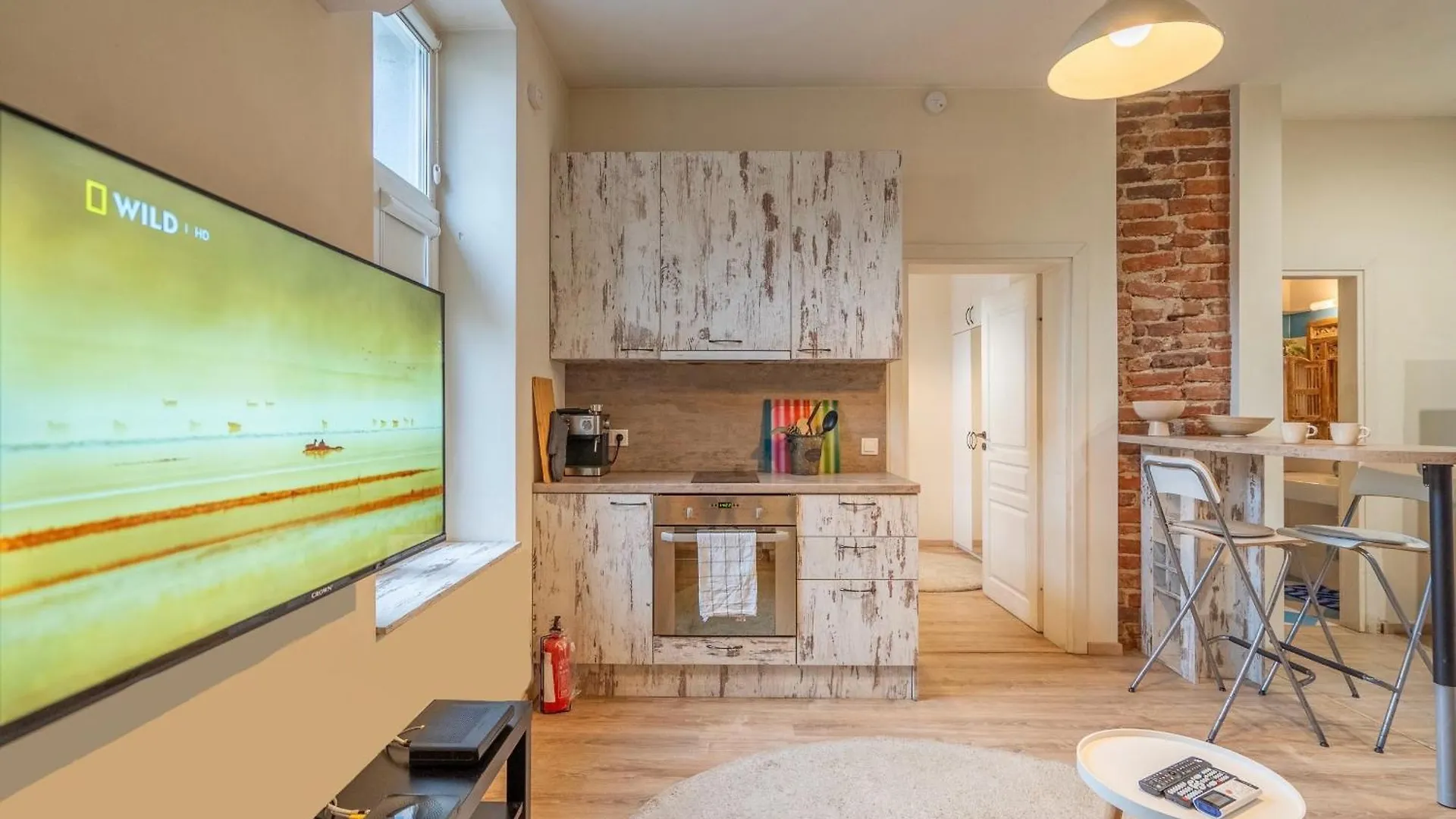 \'Blue Sapphire House\'- Central&Modern location